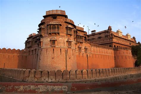 Experience The Royalty of Rajasthan This Vacation - Thomas Cook India