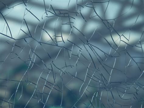 Wallpapers Box: Windows - Shattered Glass High Definition Wallpapers