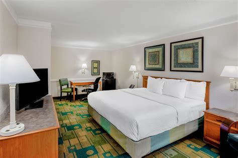 La Quinta Inn by Wyndham Lufkin | Lufkin, TX Hotels