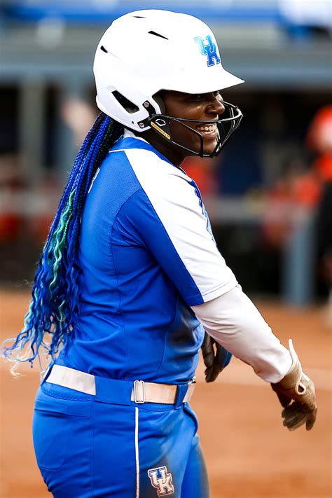 Kentucky-Georgetown Fall Softball Photo Gallery – UK Athletics