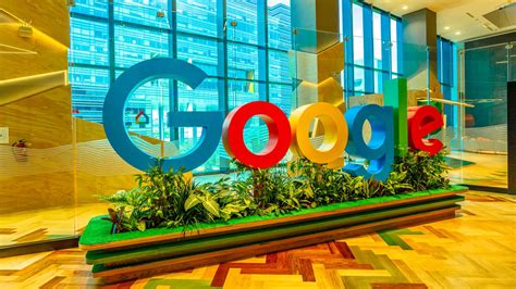 Alphabet Earnings: GOOGL Stock Boosted as Q2 EPS Shatter Expectations ...