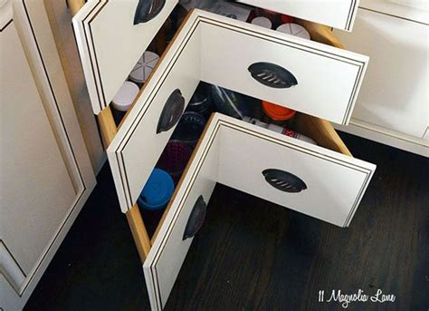 11 Clever Ways to Capitalize on Awkward Corners | Bedroom furniture ...