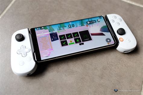 Backbone One PlayStation Edition Mobile Gaming Controller for Android ...