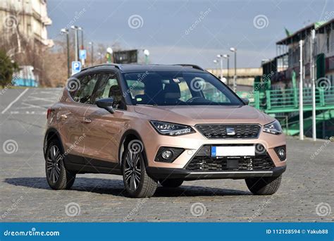 Seat Arona editorial stock image. Image of pink, small - 112128594