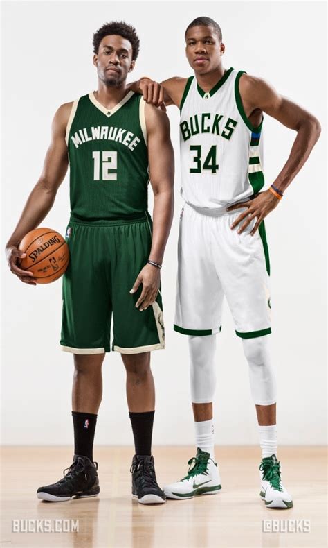 Milwaukee Bucks Uniforms History