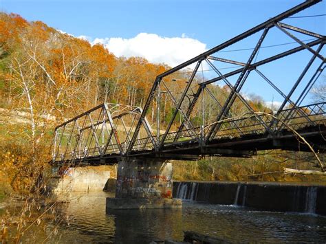 Bedford Is A Teeny Tiny Town In Kentucky That Takes You Back In Time