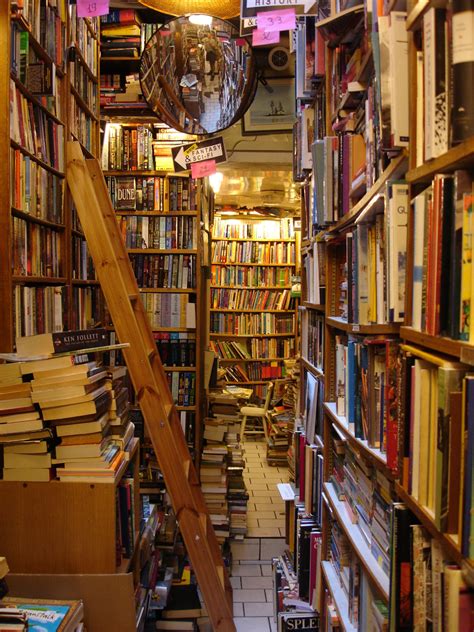 Where to Find the Best Bookstores in Paris | WORLD OF WANDERLUST