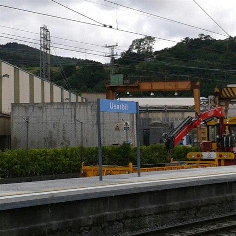 EuskoTren Usurbil - Rail Station