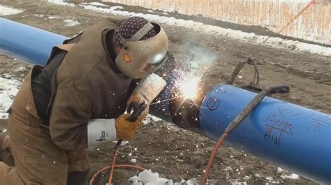 Pipeline Welding - More Mainline Action - YouTube