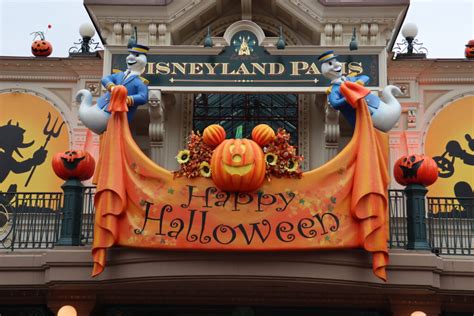 Disneyland Paris' Halloween Festival 2021 - Travel to the Magic