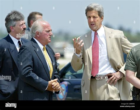 John kerry 2004 hi-res stock photography and images - Alamy