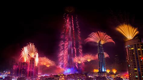 Dubai New Year's Eve fireworks 2023: where to see fireworks displays across the city | Condé ...