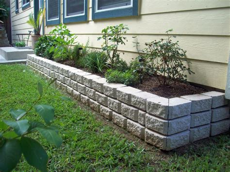 5 Types of Stones for Flower Beds You Must Know