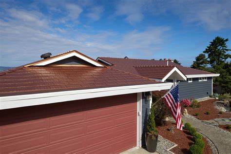 Cedar Shingles - Interlock Metal Roofing