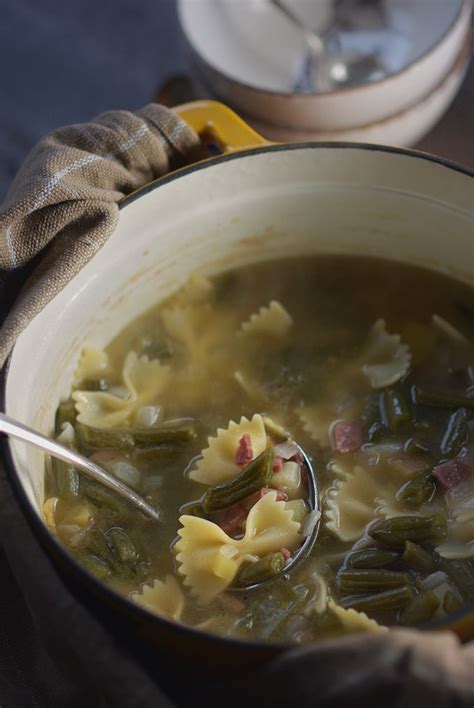 Pennsylvania Dutch Ham, Green Bean and Potato Soup | Green beans and potatoes, Ham and potato ...