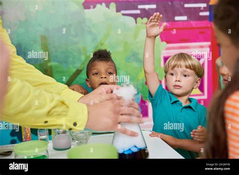 Science show for kids Stock Photo - Alamy