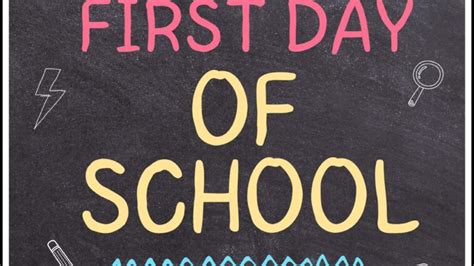First Day Of 10th Grade Sign | FREE Download