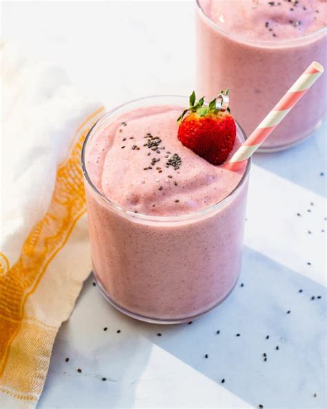 Chia Seed Smoothie – A Couple Cooks