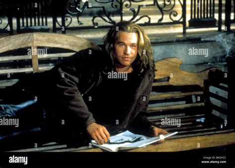 THE SAINT -1997 VAL KILMER Stock Photo - Alamy