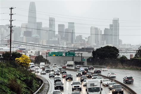 Storm Hits Southern California; Flooding Turns Commute Into Nightmare | California Insider