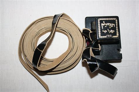 Retzuot - Tefillin Straps, Hand Made {B/W} | Soferuk