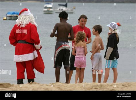 Fajarv: Santa Claus In Australia Images