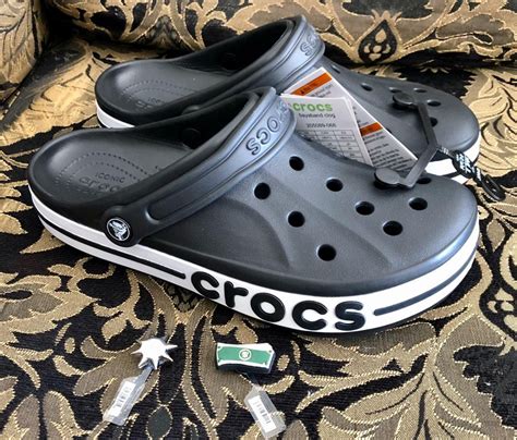 Inspirasi Populer Crocs Original, Yang Terbaru!