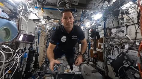 360-Degree Interactive Space Station Tour Lets You Float - Nerdist