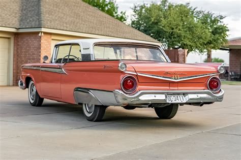 1959 Ford Fairlane 500 available for Auction | AutoHunter.com | 24098058