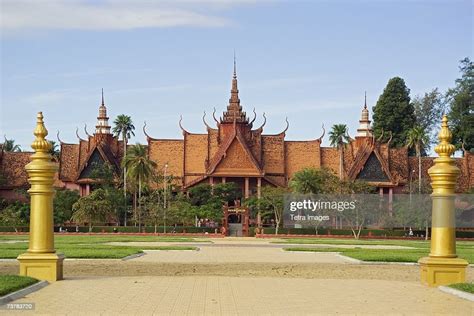 National Museum Of Khmer Arts Phnom Penh Cambodia High-Res Stock Photo - Getty Images