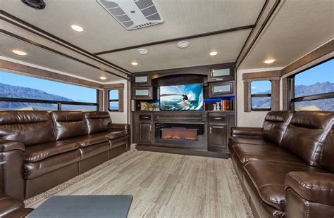 Ultimate Guide to RV Entertainment Systems | Lazydays RV