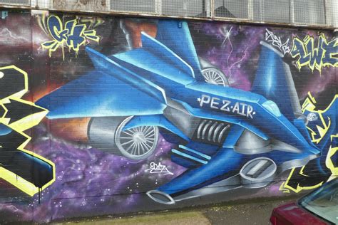 Pez graffiti, Tottenham | duncan c | Flickr