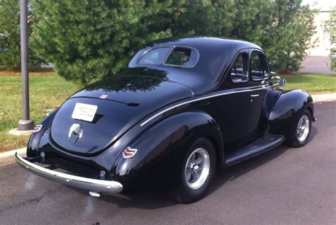 1940 Ford Deluxe Business Coupe