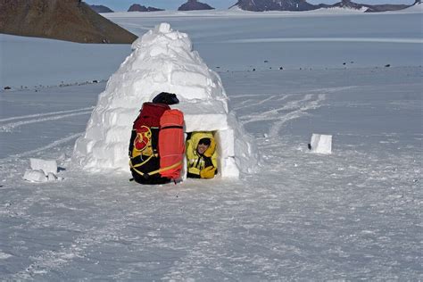 Do people live in igloos there? — Australian Antarctic Program