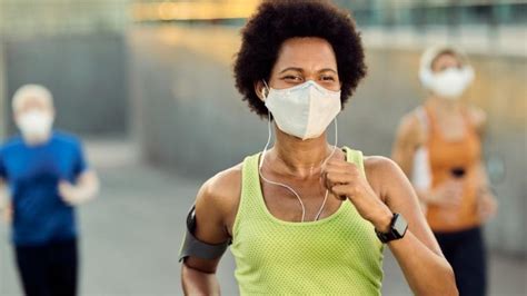 Face masks are safe for most people to wear during exercise | NHLBI, NIH