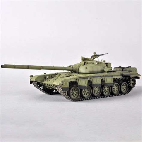 Trumpeter T-72M Main Battle Tank Model Kit Scale 1/35