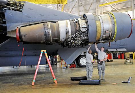 Engine Drops Off B-52 During A Training Sortie Over North Dakota - The Drive