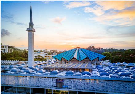 Masjid Negara | Mosque, Beautiful mosques, Mosque architecture