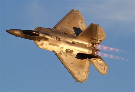 Lockheed Martin F-22 Raptor HD Wallpaper | Hintergrund | 2048x1410 | ID ...