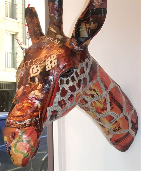 Sculpture de Girafe en papier maché de Nicole Jacobs & Aude Goalec ...