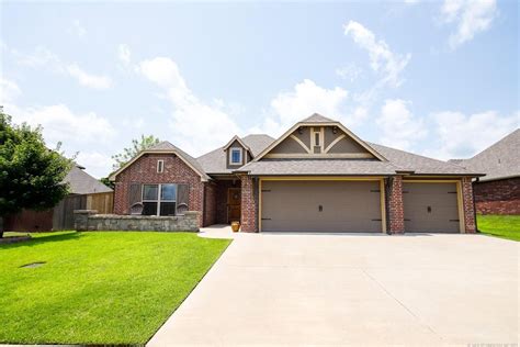 Owasso, OK Real Estate - Owasso Homes for Sale | realtor.com®