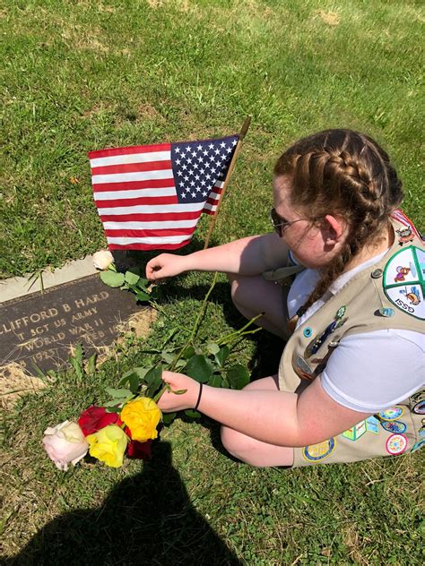 Girl Scouts of Southern Illinois: Girl Scouts Commemorate Memorial Day ...