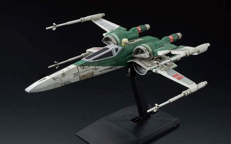 New Rise of Skywalker Resistance Green X-Wing Fighter Model Kit ...