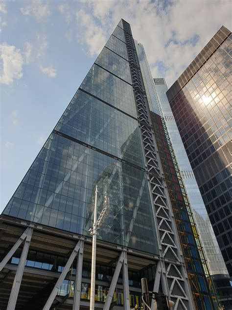 Leadenhall Building (The Cheesegrater) - City of London