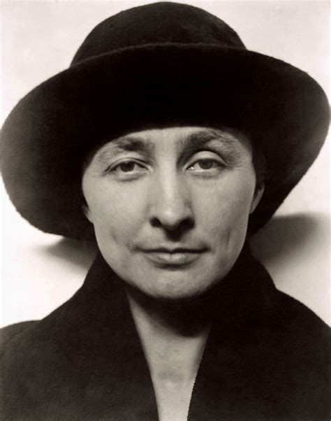 Georgia O'Keeffe, photo by Alfred Stieglitz, 1922
