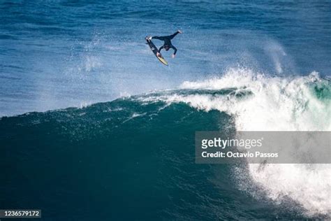 3,748 Nazare Surfing Stock Photos, High-Res Pictures, and Images - Getty Images