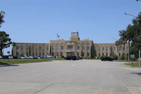 New Orleans, LA Lakefront Airport KNEW Pic 3 | Andy Tucker | Flickr