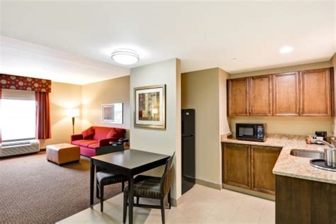 HAMPTON INN & SUITES TAMPA NORTHWEST OLDSMAR $98 ($̶1̶2̶0̶) - Updated 2018 Prices & Hotel ...