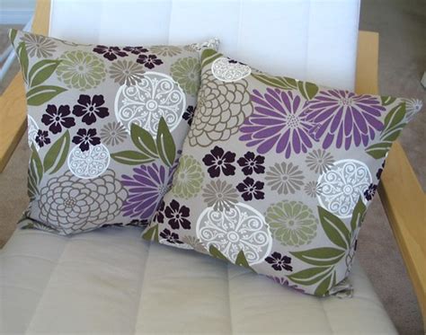 violet bloom - handmade pillow covers | coming soon, see pro… | Flickr