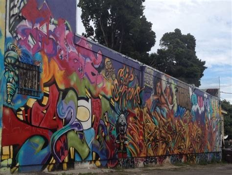 Spark Plugs Custom Mural - Oakland - LocalWiki